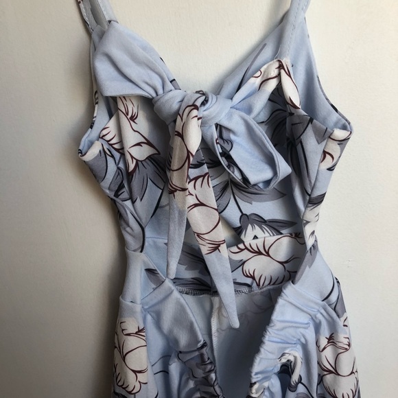 Floral Romper - Picture 3 of 5